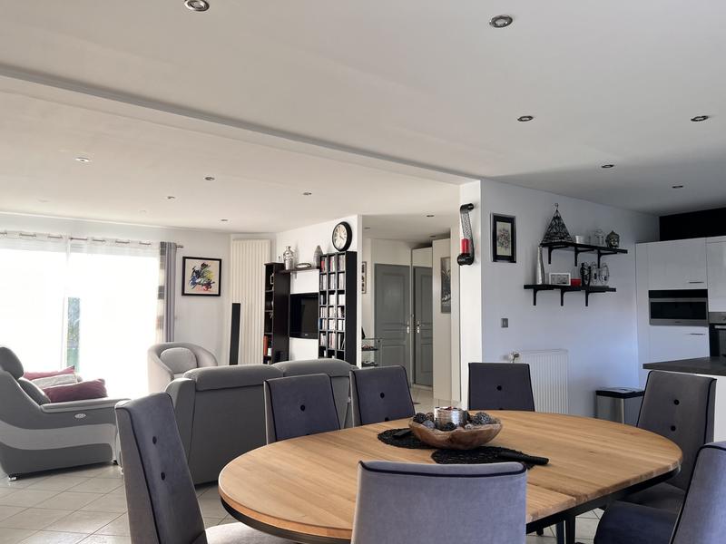 Maison - 130 m² - 6 pièces