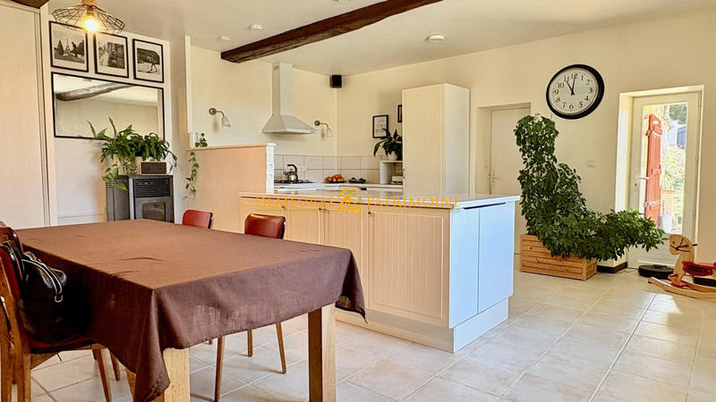 Maison ancienne - 142 m² - 7 pièces