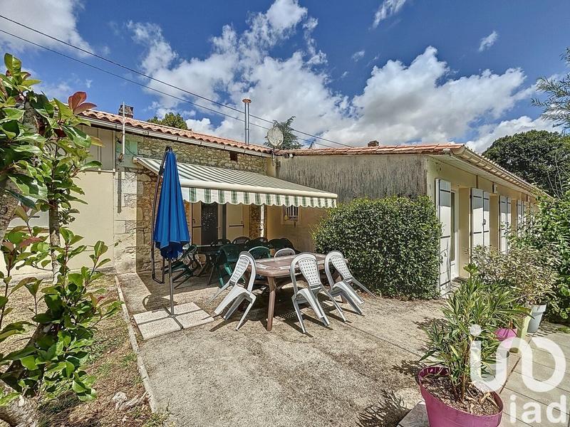 Maison - 168 m² - 8 pièces