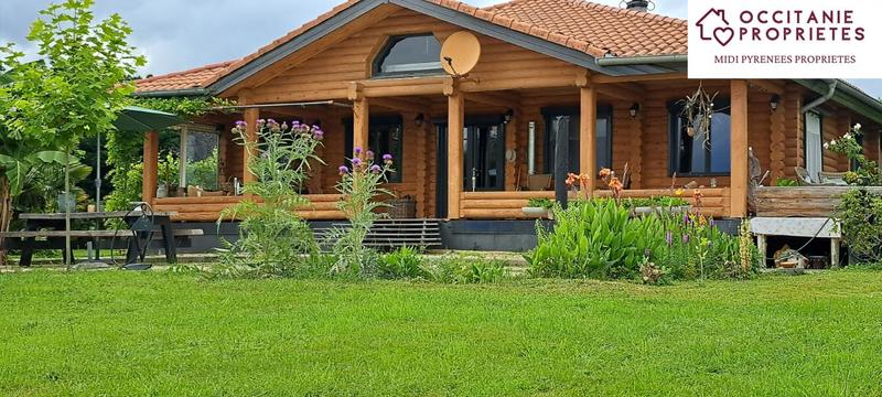 Maison de bois - 180 m² - 5 pièces