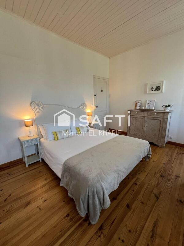 Maison - 350 m² - 17 pièces