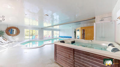 Maison - 272 m² - 6 pièces