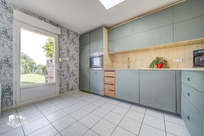 Maison - 85 m² - 5 pièces