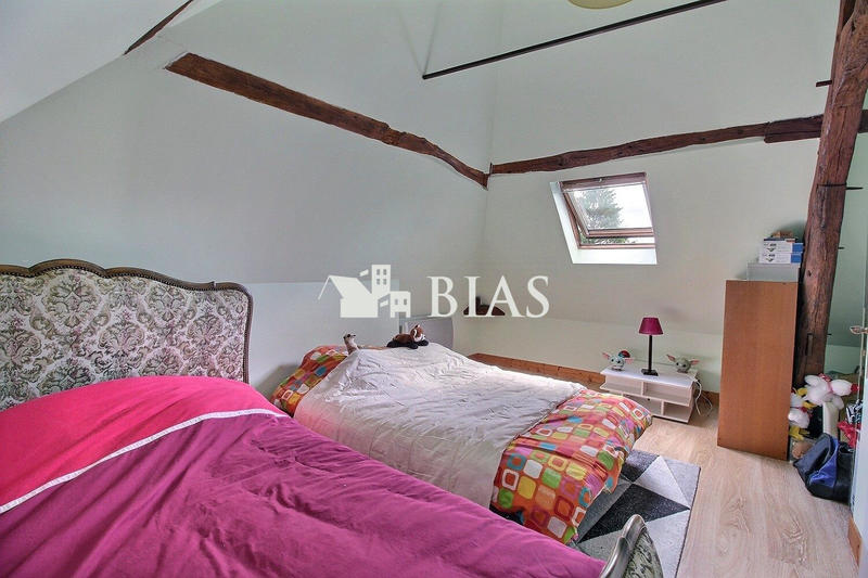 Maison - 182 m² - 8 pièces