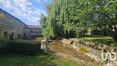 Maison de village - 200 m² - 9 pièces