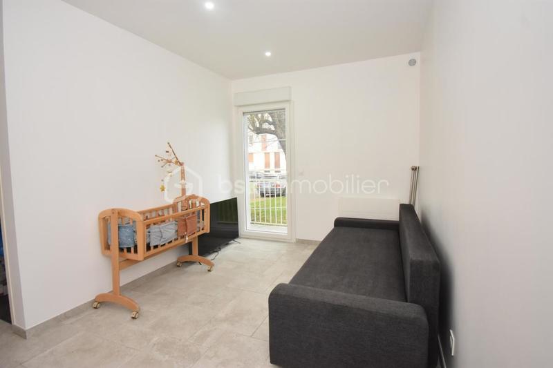 Appartement - 85 m² - 5 pièces