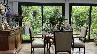 Maison - 197 m² - 8 pièces