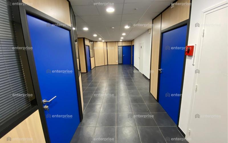 Local d'activité / Entrepôt - 563 m²