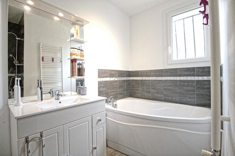 Maison - 156 m² - 7 pièces