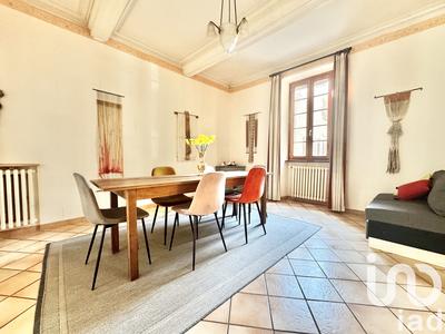 Maison de village - 237 m² - 10 pièces
