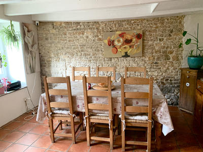 Maison - 325 m² - 13 pièces