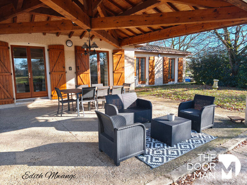 Maison - 102 m² - 5 pièces