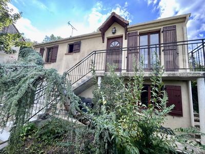 Maison traditionnelle - 115 m² - 6 pièces