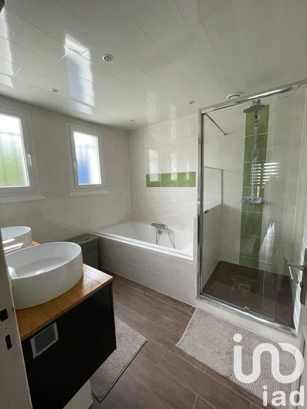 Maison - 140 m² - 6 pièces