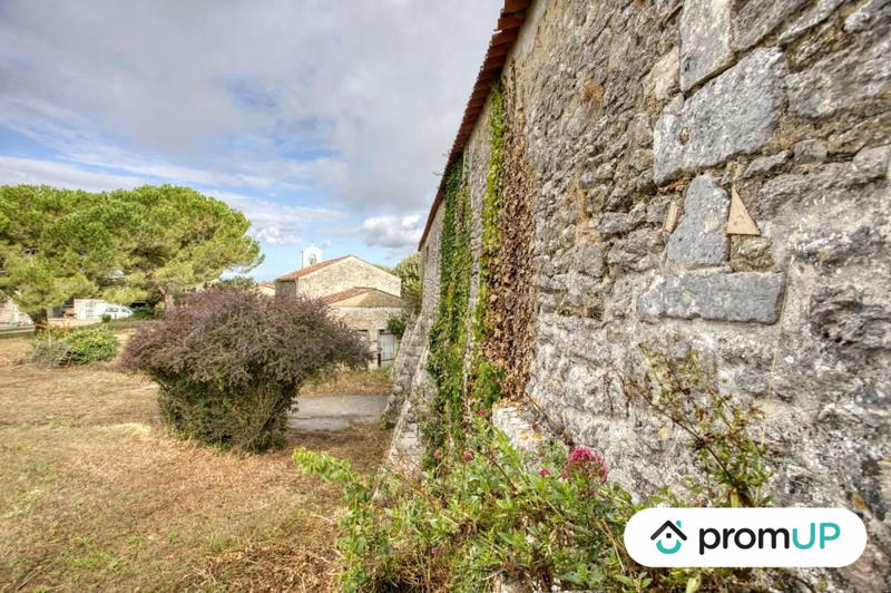 Maison ancienne - 490 m² - 2 pièces