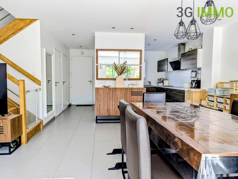 Villa - 94 m² - 4 pièces