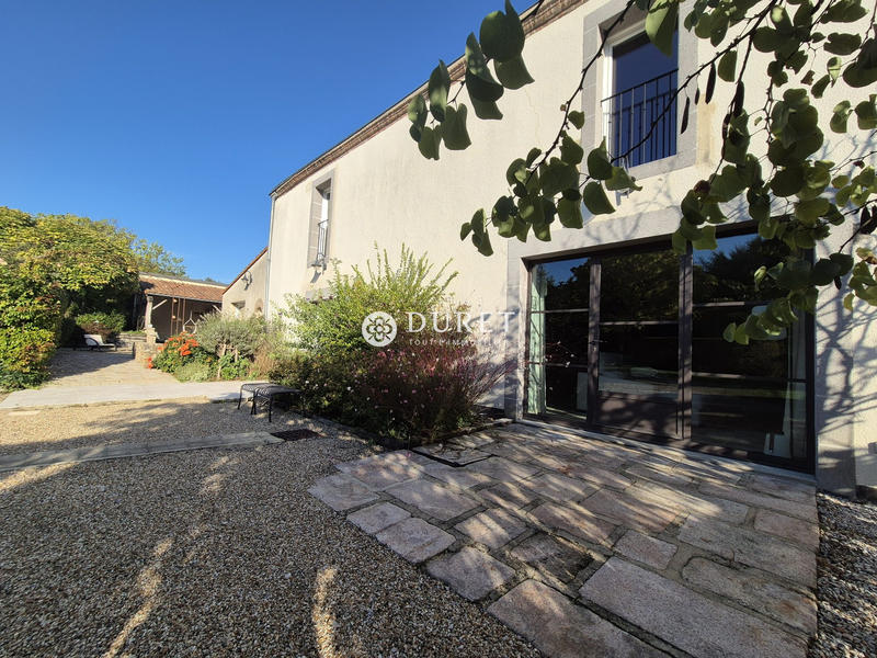 Villa - 359 m² - 11 pièces