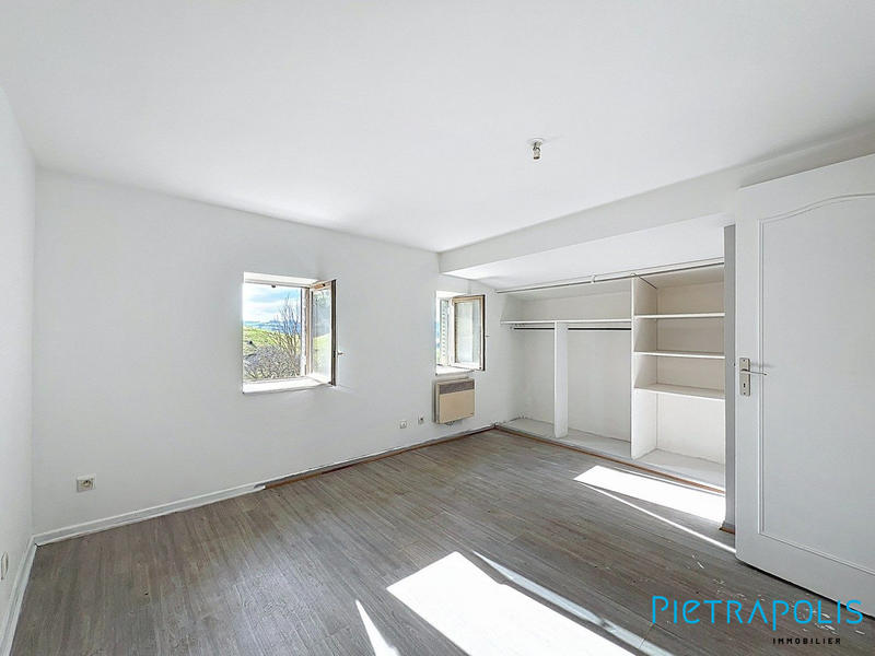 Maison - 101 m² - 5 pièces