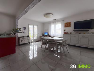Maison - 85 m² - 5 pièces
