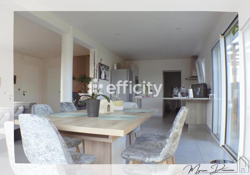 Maison - 104 m² - 4 pièces