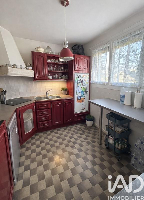 Maison - 90 m² - 5 pièces