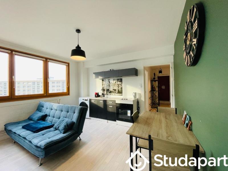 Chambre - 13 m² - 1 pièce