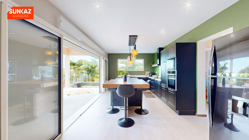 Maison - 178 m² - 6 pièces