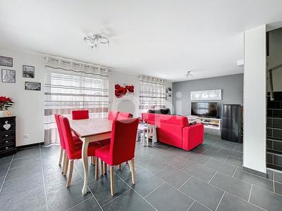 Maison - 110 m² - 4 pièces