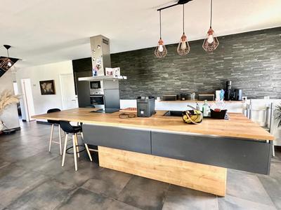 Maison - 130 m² - 6 pièces