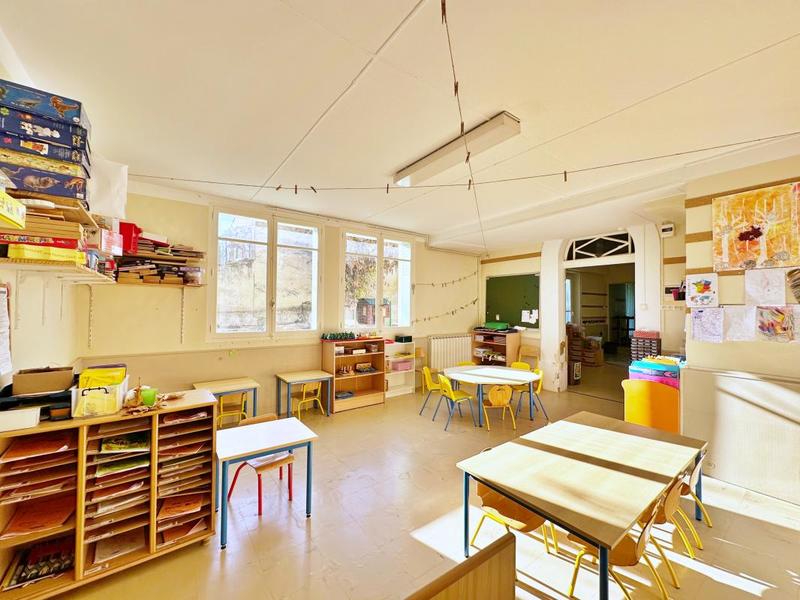 Immeuble - 237 m² - 10 pièces