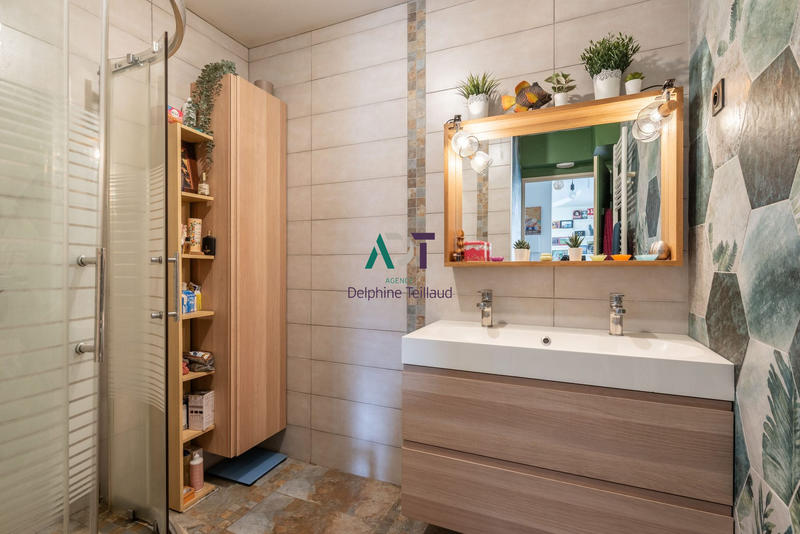 Appartement - 90 m² - 5 pièces