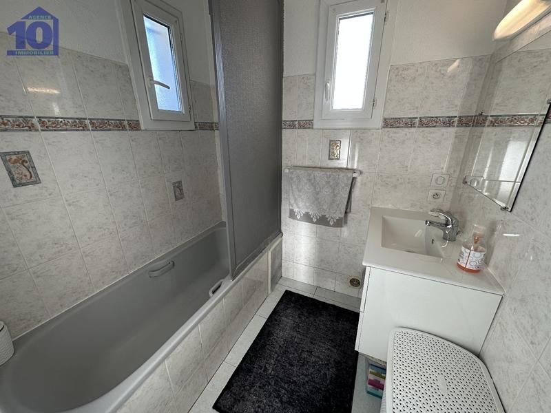 Maison - 175 m² - 8 pièces