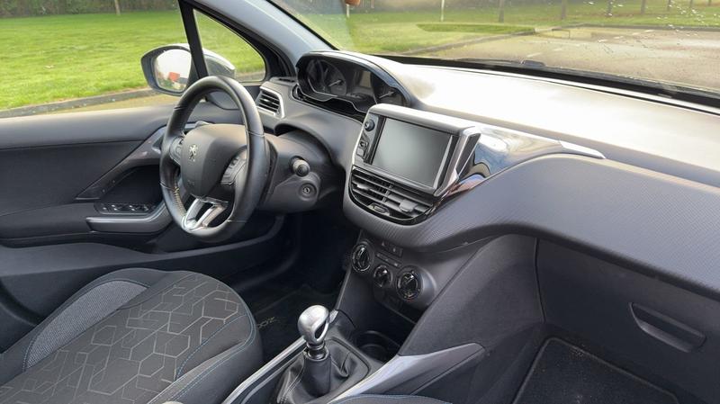 Peugeot 2008 1.5 BlueHDi 100 Style
