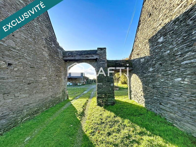 Maison - 420 m² - 10 pièces