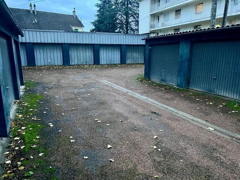 Parking / Garage - 531 m²