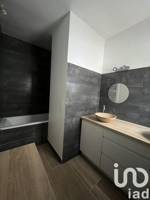 Maison - 238 m² - 7 pièces