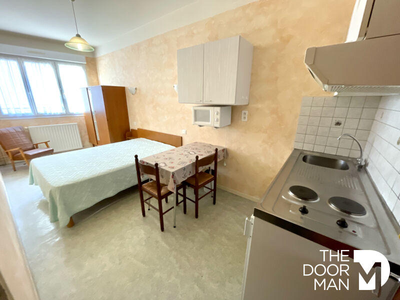 Immeuble - 230 m² - 14 pièces