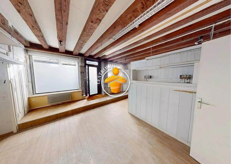 Bureau - 69 m² - 2 pièces