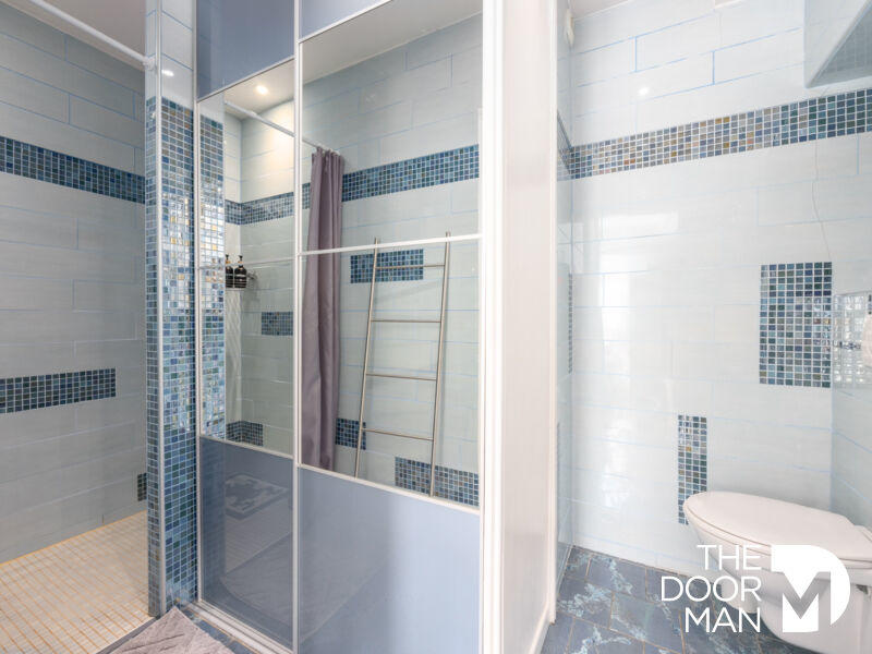 Demeure - 137 m² - 5 pièces