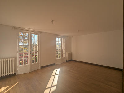 Appartement - 130 m² - 4 pièces