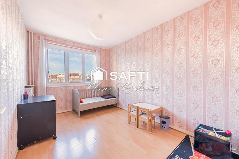 Appartement - 94 m² - 4 pièces