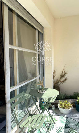 Appartement - 85 m² - 3 pièces