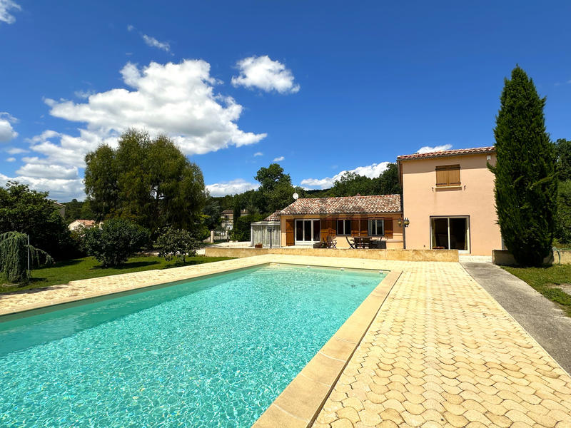 Villa - 500 m² - 12 pièces