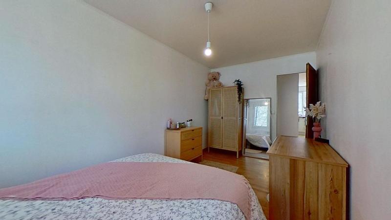Chambre - 78 m² - 4 pièces