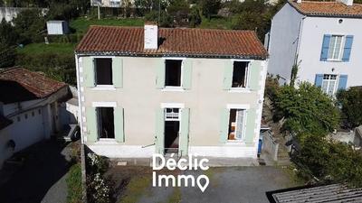 Maison ancienne - 126 m² - 6 pièces