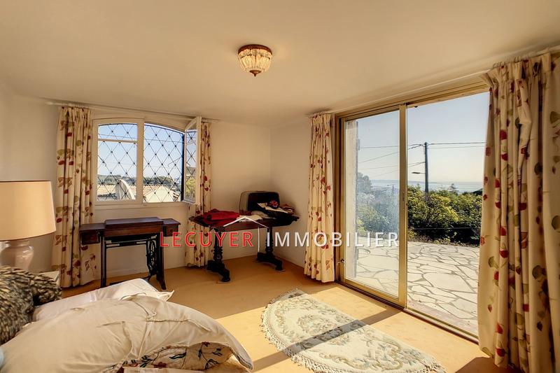 Maison - 157 m² - 5 pièces