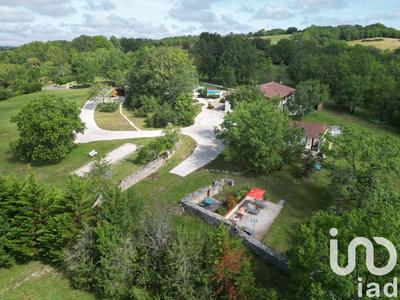 Maison - 190 m² - 6 pièces