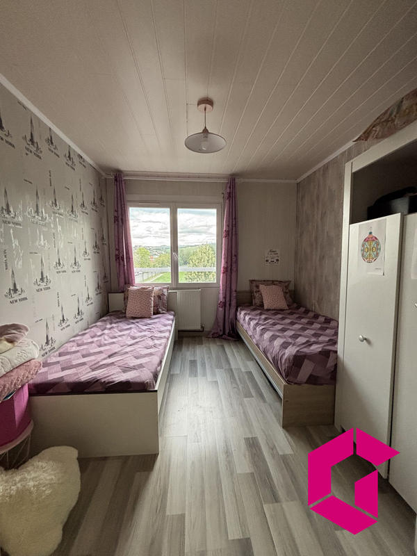 Maison - 100 m² - 5 pièces