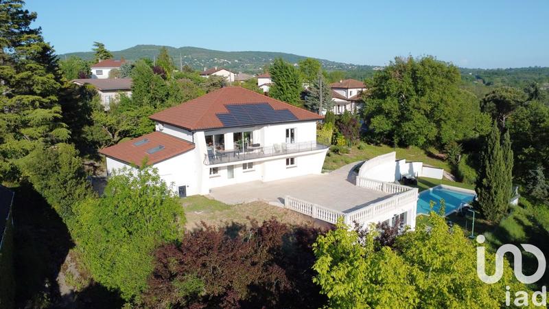 Maison - 282 m² - 8 pièces