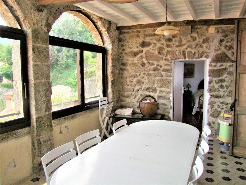 Propriété - 366 m² - 11 pièces